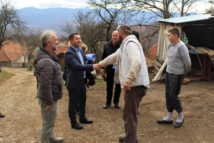 Todić u lešku 720x481